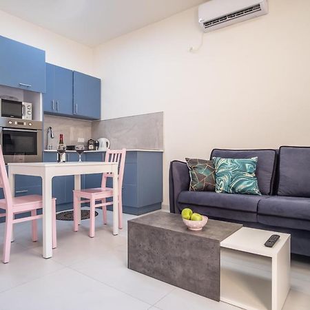 Port City Haifa - Luxury Apartments 50 Mtrs From The Beach מראה חיצוני תמונה