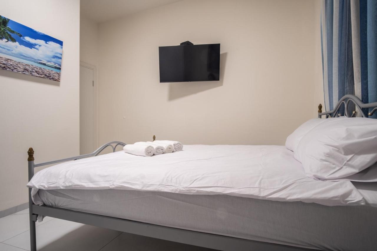 Port City Haifa - Luxury Apartments 50 Mtrs From The Beach מראה חיצוני תמונה